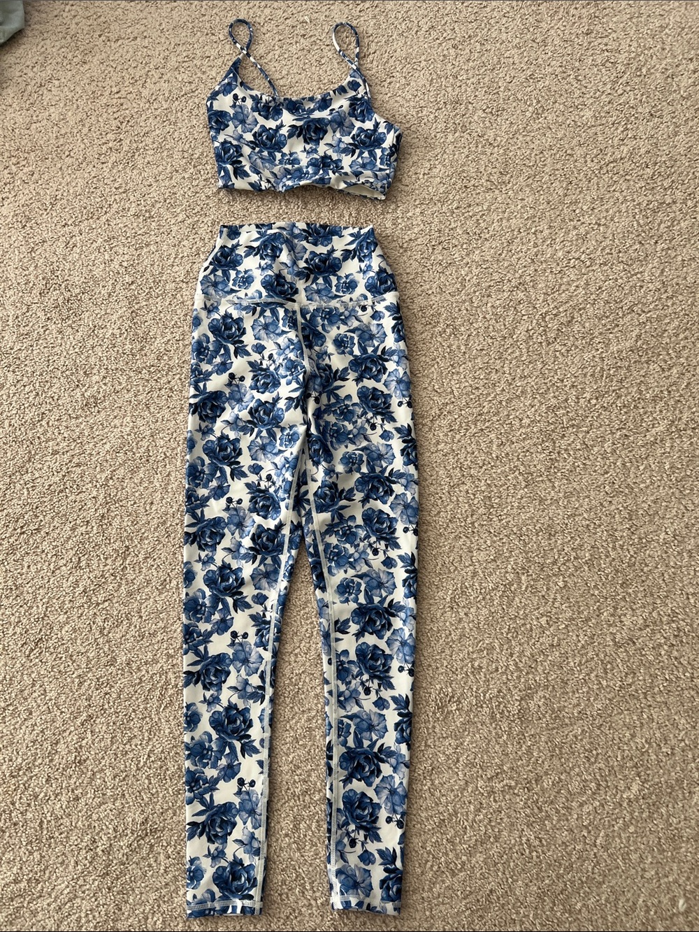 Alice + Olivia Blue Floral High-Rise Leggings — White & Navy
